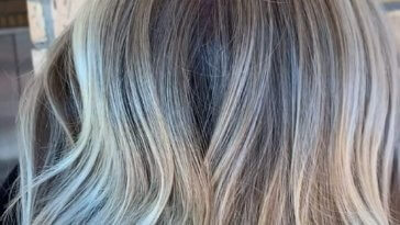 Egyre több szőke melíros frizurát látok